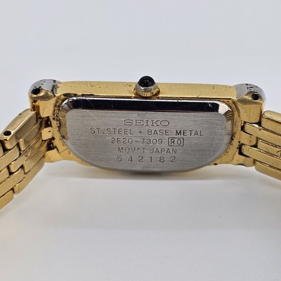 VTG Seiko Half Moon Women\'s Watch 14MM Black Dial Gold Band 6\